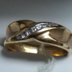 14k Yellow Gold Diamond 0.15 Ring Size 11