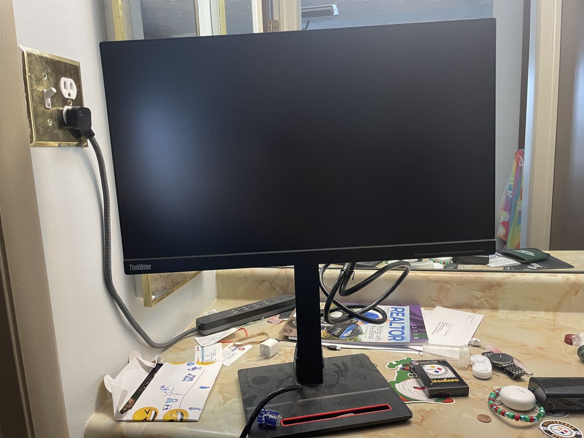 Thinkvision Monitor