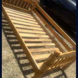 *Free Delivery* Twin Size Day Bed Frame