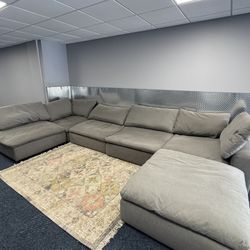 FREE DELIVERY Huge cloud Sofa