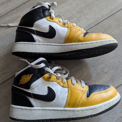 Nike Air Jordan 1 Mid