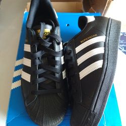 Adidas Superstar