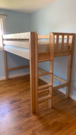 Twin loft bed or two twin beds with 1 mattress