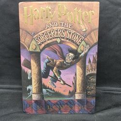 Harry Potter & The Sorcerer's Stone 1st U.S.Edition 1998 Hardcover JK Rowling