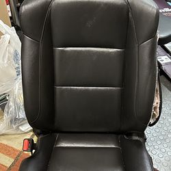 2017 Acura RDX Driver Seat (used) - Great For Parts