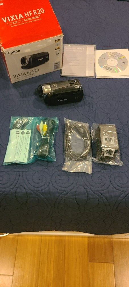 Unused Canon VIXIA HFR20 Camcorder