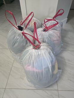 👗 5 LARGE BAGS OF WOMEN’S CLOTHING – SIZES M–XL