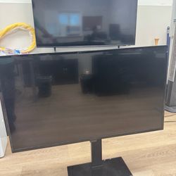 Insignia 40” LED TV w/ Stand – Works Great
