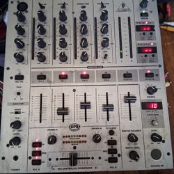 Behringer Djx700 Professional Mixer 