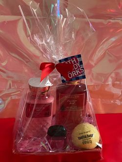 Forever red gift set