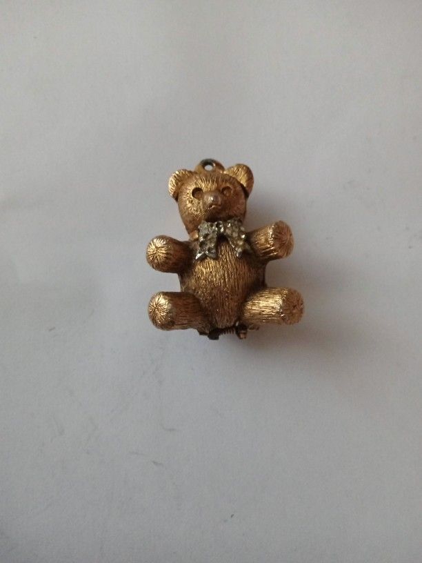 Max Factor Gold Toned Bear Pendant With Hidden Opening