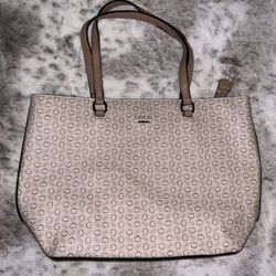 Guess Tote
