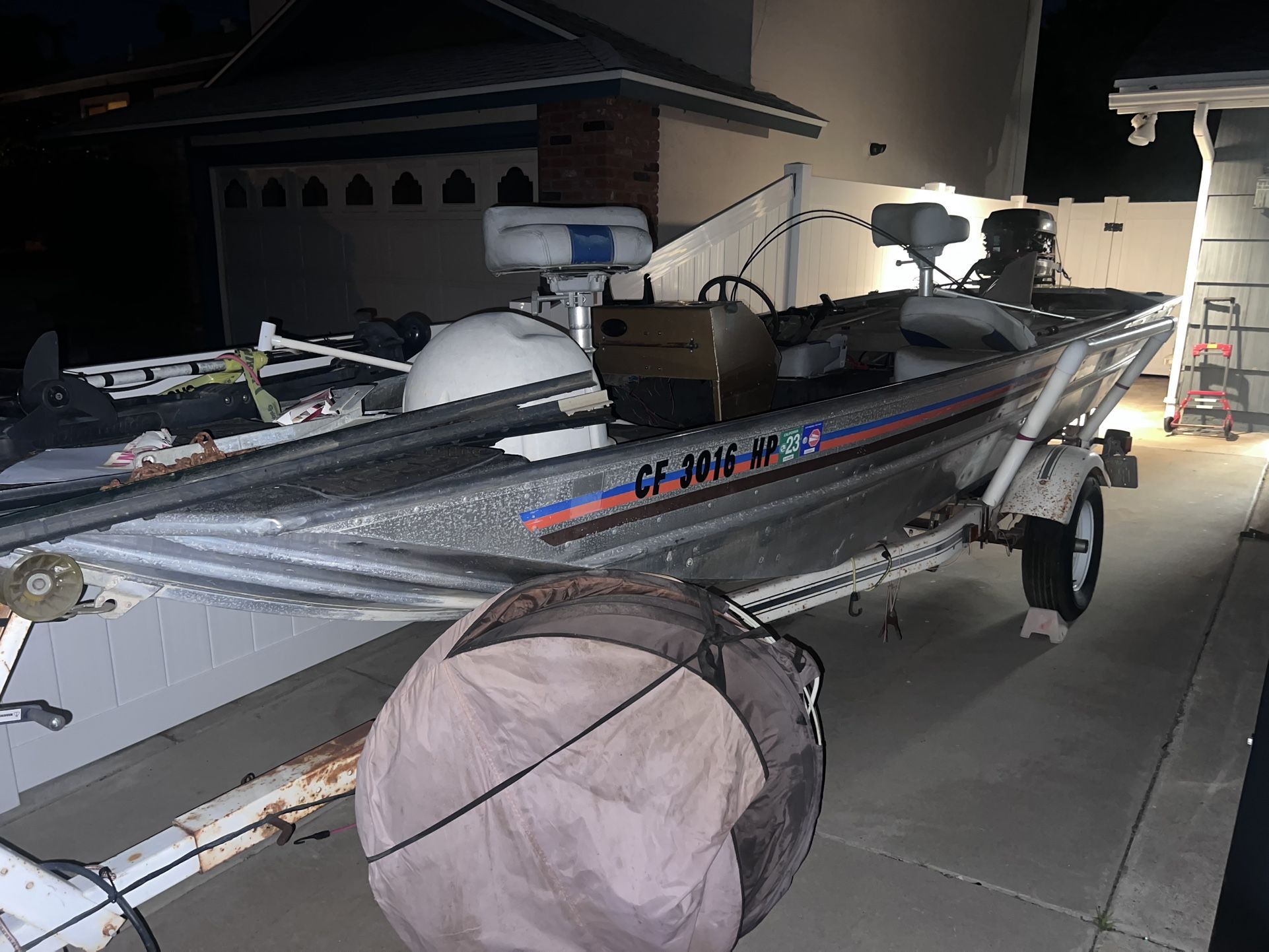 Aluminum Hull Bass Bat
