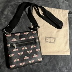 Mens Gucci Messenger Bag with Bees