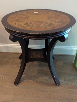 Accent Table