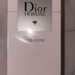 Men’s Cologne & Women’s Perfumes 