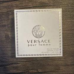 Versace Pour Femme Signature 1.7oz / 50ml Eau De Parfum Spray (SEALED)