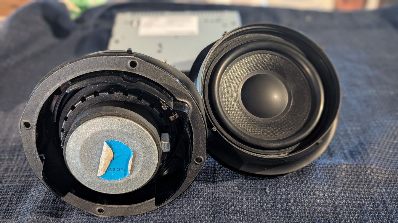 Door Speakers For 2002 VW GTI
