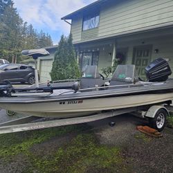 16' Bass Fishing Boat with 120hp Mercury and MinnKota 70lb Thrust Trolling Motor