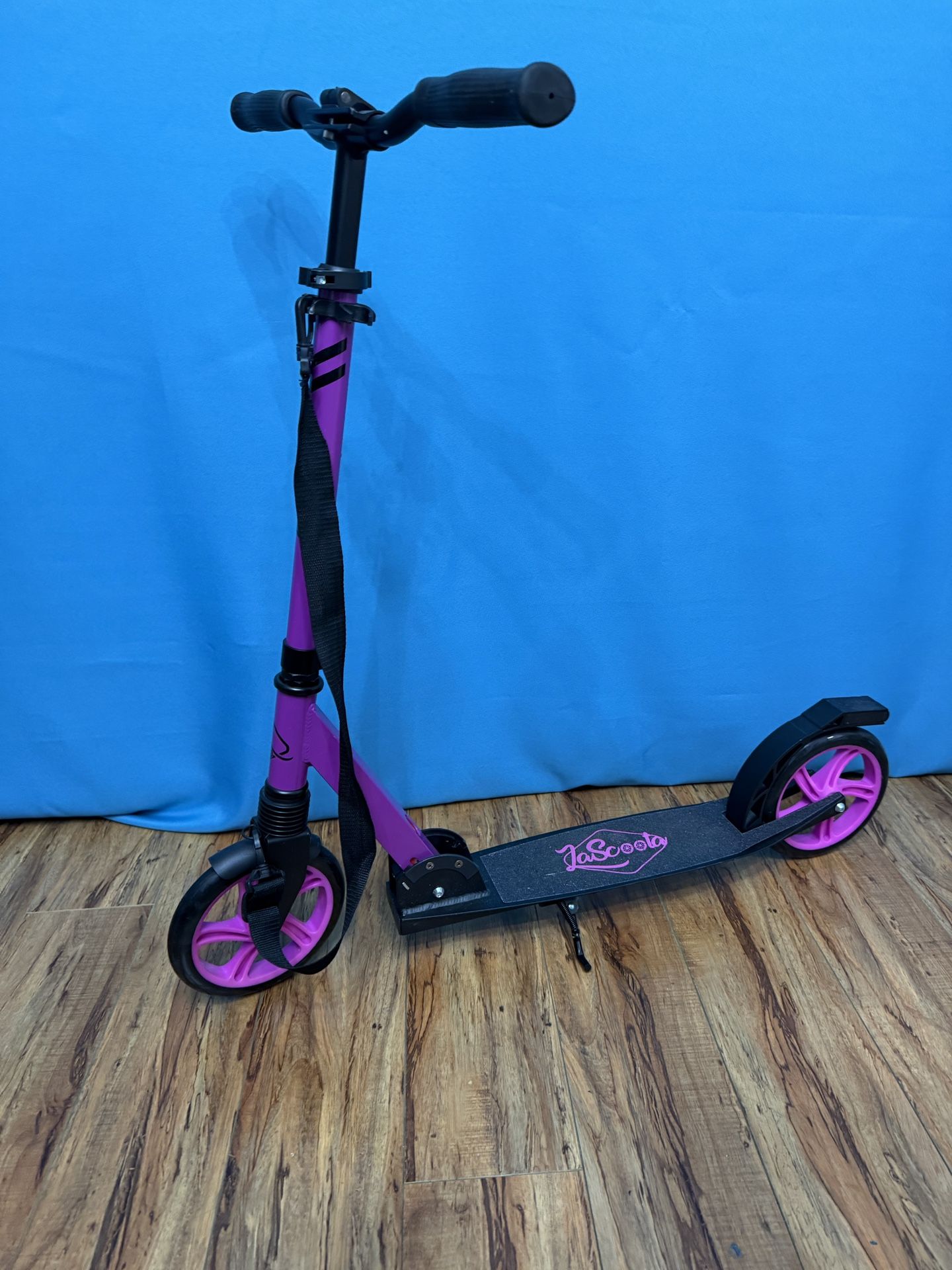 LaScoota Kick Scooter for Kids Ages 6+, Teens & Adults, Large 8" Sturdy Urethane Wheels. Adjustable Handlebar, Lightweight, Foldable, 220lbs Max Load