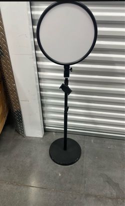 Ring led light 67” tall new