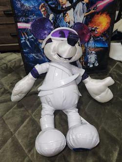 Mickey Mouse Main Attraction Plush