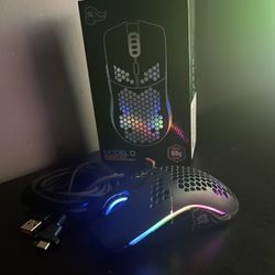 Glorious model O