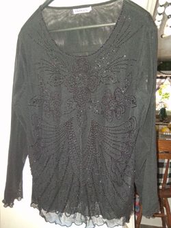 blouse size M