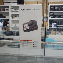 DJI Osmo Action 5 Pro Adventure Combo
