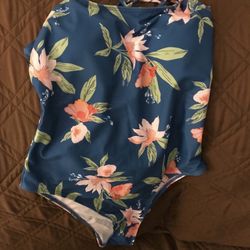 New Women One Piece Swimsuit Size Large 12-14 