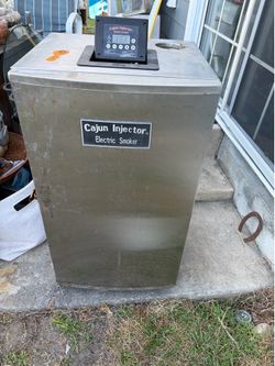 Electric Smoker ready to use