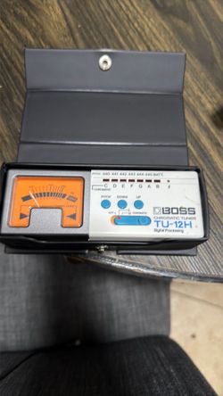 Boss TU-12H Chromatic Tuner with Case