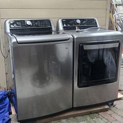 Washer and dryer set, 100% working, for sale because I'm moving and can't take my things with me.
