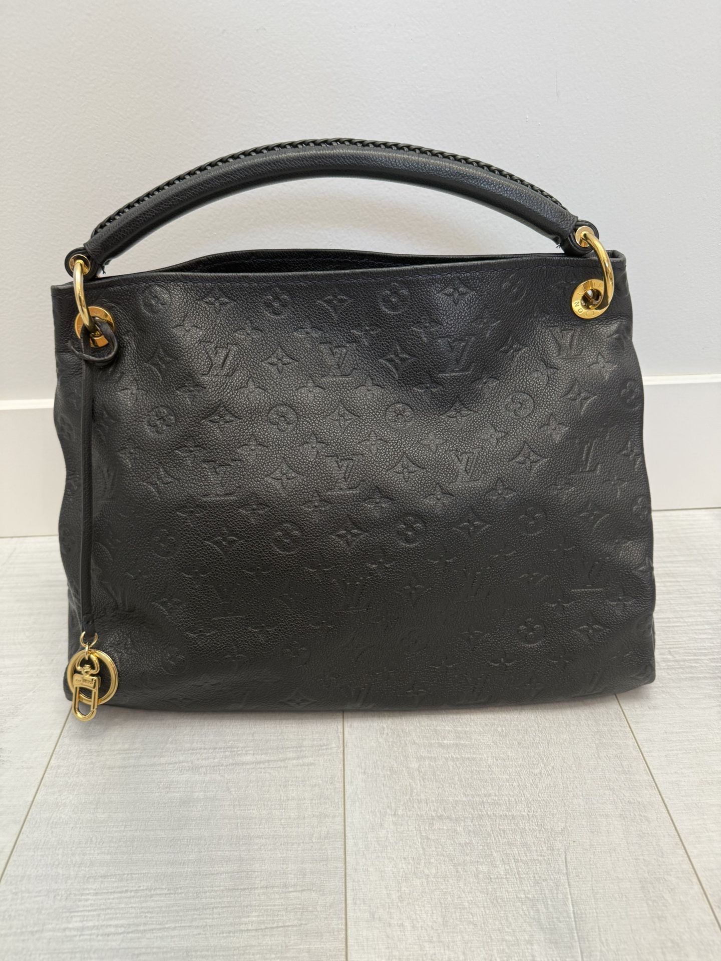 Louis Vuitton LV GHW Artsy MM Shoulder Bag M93448 Mono-Empriente