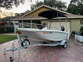 2023 Boston Whaler SuperSport 130