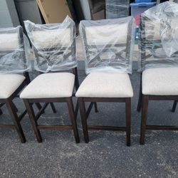 Brand New Dining Table With Chairs Ashley Forniture 