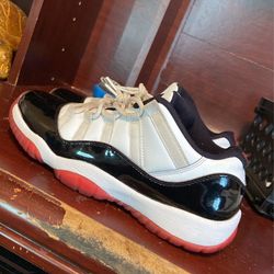 Jordan 11s 