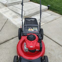 Troy built lawn mower in great working condition