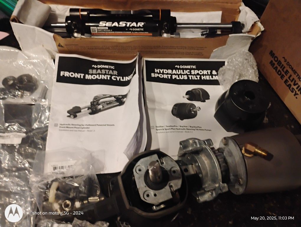 Hydraulic Sport & Sport PLUS TILT HELMS
SeaStar