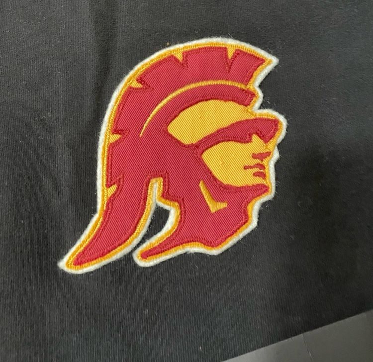 USC Trojans 1/4 Zip Sweatshirt (Medium Large) Retails For $85