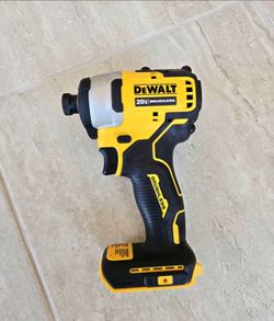 DeWALT 20V Brushless Impact Driver