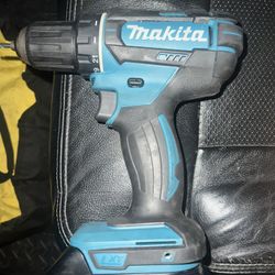  Makita XFD10 18V LXT® Cordless 1/2" Driver-Drill is officially rated by Makita USA to drill holes up to 1/2 inch (13 mm) in steel. 
