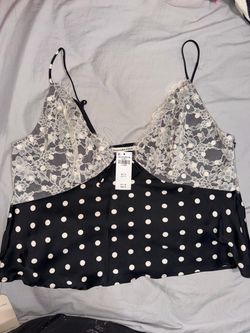Poke dot top