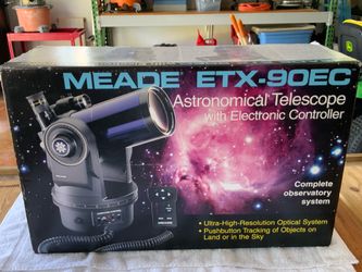 Meade ETX-90EC Astronomical Telescope w/ controller, complete with Meade Telescope Mount Tripod.