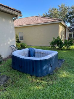 Jacuzzi, Weston