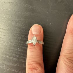 14k White Gold Diamond Engagement Ring 