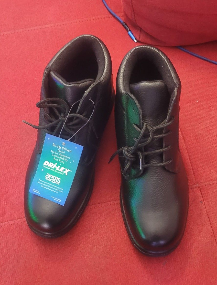 Men's 10.5 Work Boots 