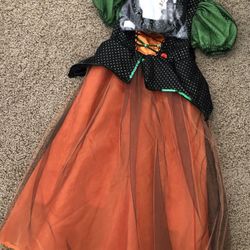 Halloween costumes girls size small Garage Sale