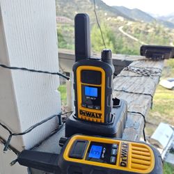 DeWalt Walkietalkies 