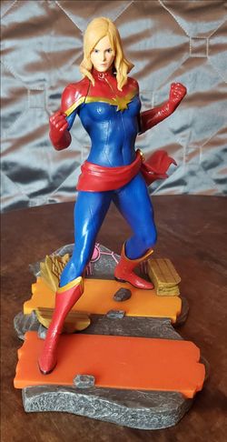 Captain Marvel Collectible Statue Figure